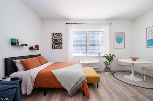 28 Irvine Turner Blvd Unit 207