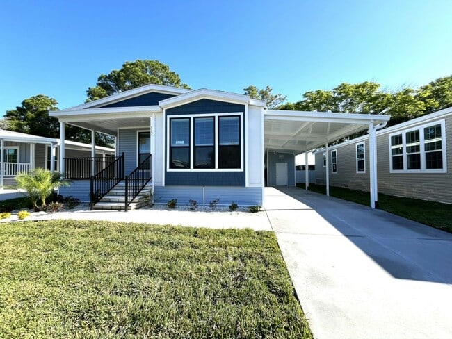 117 N Lake Dr