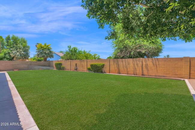 Photo - 360 S Pineview Dr