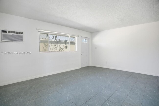 Photo - 907 N 20th St Unidad B