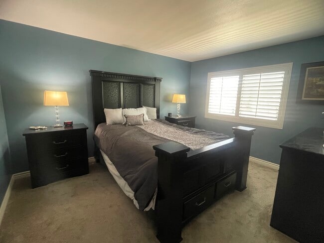Building Photo - 27550 Hyssop Ln