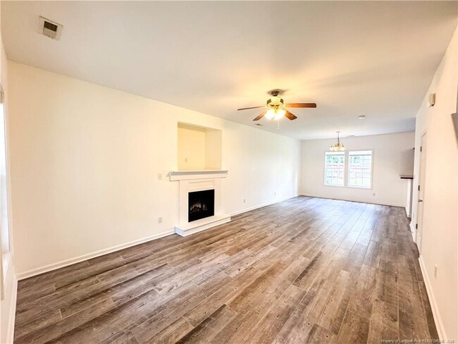 Photo - 758 Blue Bird Dr