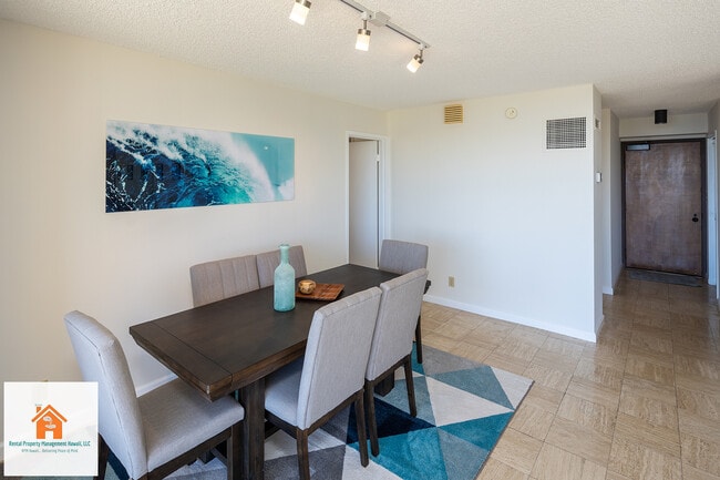 Photo - 1910 Ala Moana Blvd