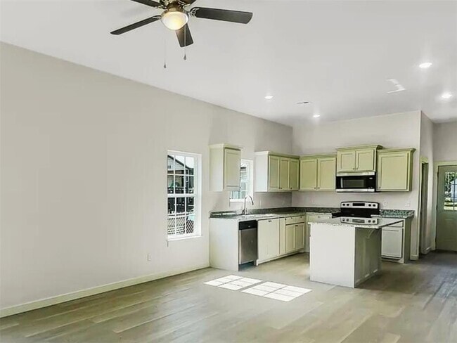 Photo - 2116 Charles Whitlow Ave