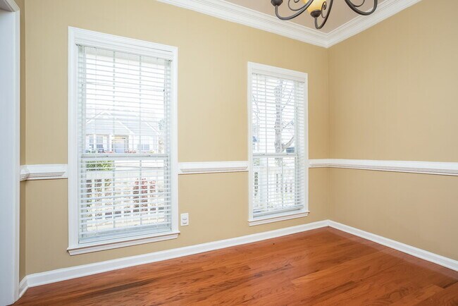 Photo - 50 Cottage Ln