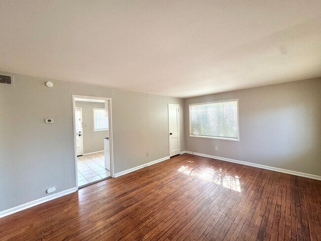 Photo - 464-464 Glen View Ct Unit 458