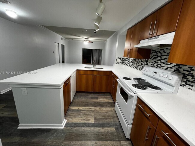 Photo - 5900 W Sample Rd Unit 303