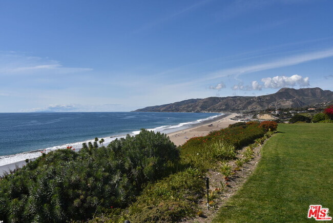 Building Photo - 29700 Zuma Bay Way Rental