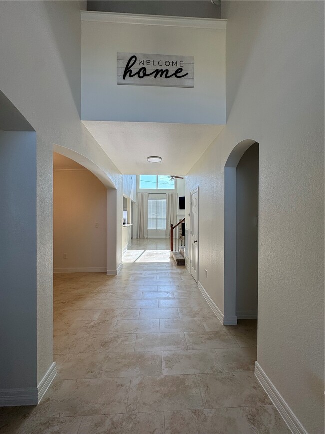 Photo - 1110 Hector Ave