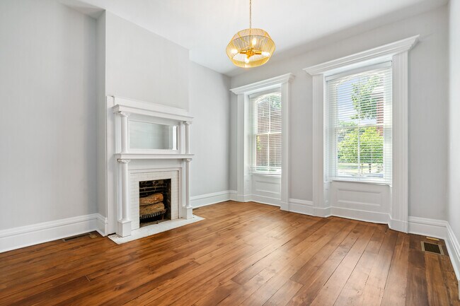 Photo - 832 Western Ave