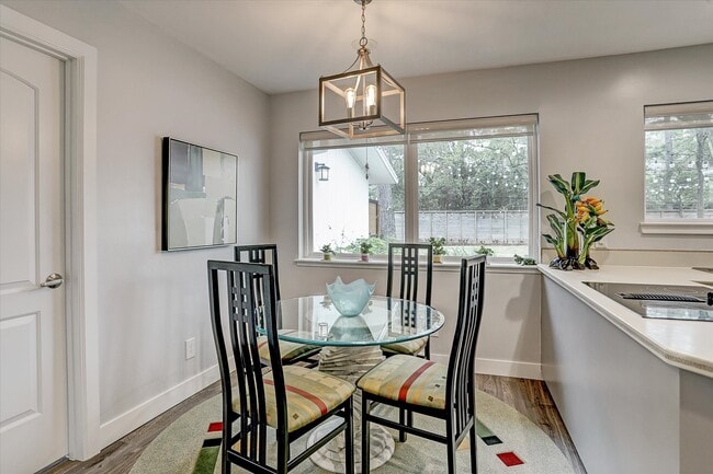 Photo - 1101 Guinea Dr