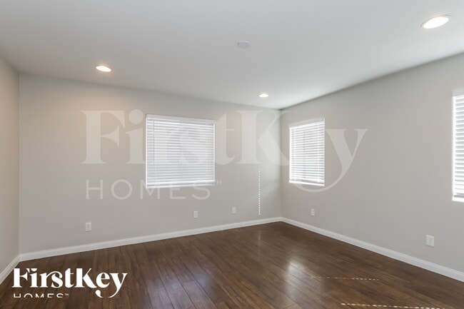 Photo - 6920 Dancing Cloud Ave