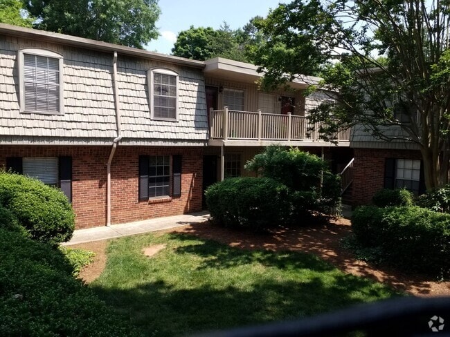 Building Photo - 3816 Country Club Rd Rental