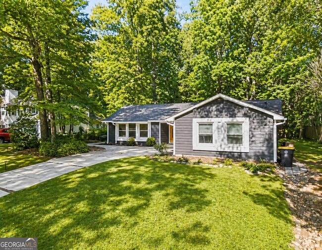 Photo - 135 Summer Brooke