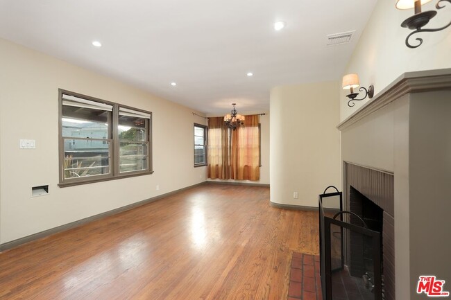 Photo - 2587 S Westgate Ave