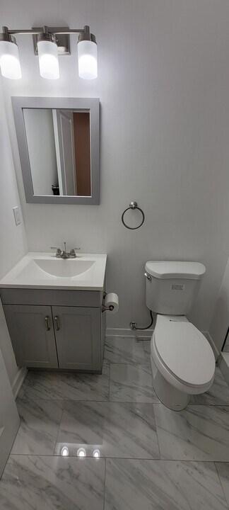 Photo - 2230 Christian St