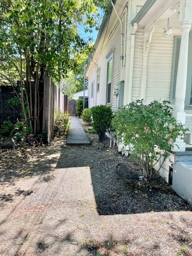 Photo - $1,550 Monthly, Studio apartment walking distance to down town Santa Rosa