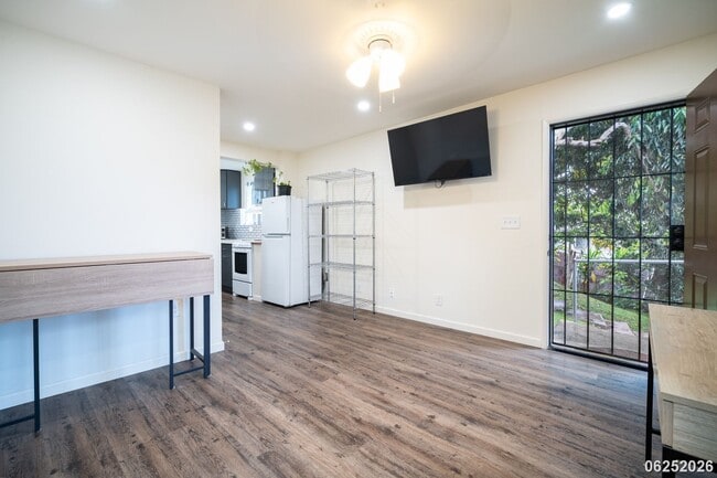 Photo - 99-1056 Manako Pl. #B