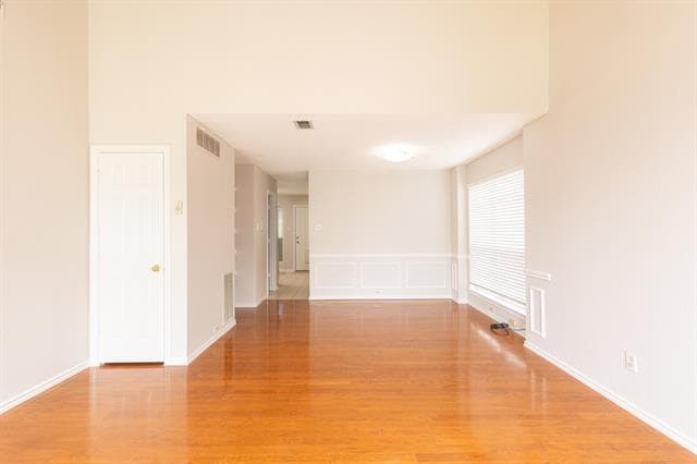 Photo - 3031 Renaissance Ct