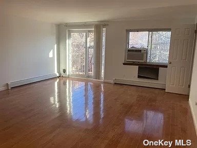 Photo - 211-23 46th Ave