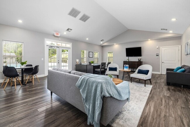 Resident Clubhouse With Lounge - Magnolia House