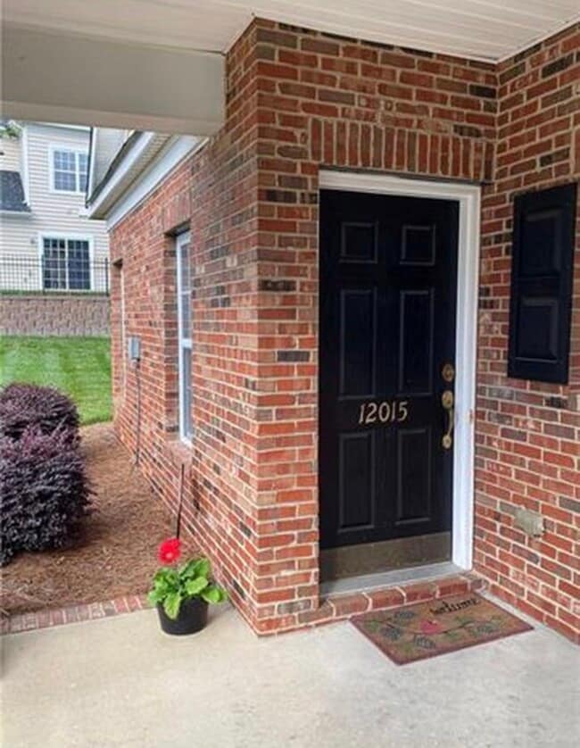 12015 Valley Oak St Unit 12015