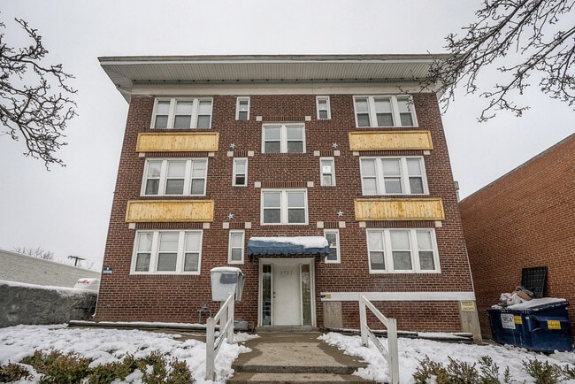 Photo - 3721 Broadway