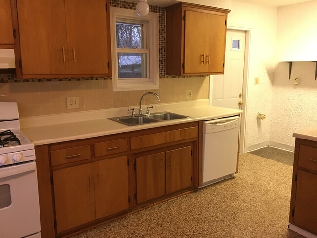 Conexiones para lavadora y secadora - 4251 Brockley Ave Casa