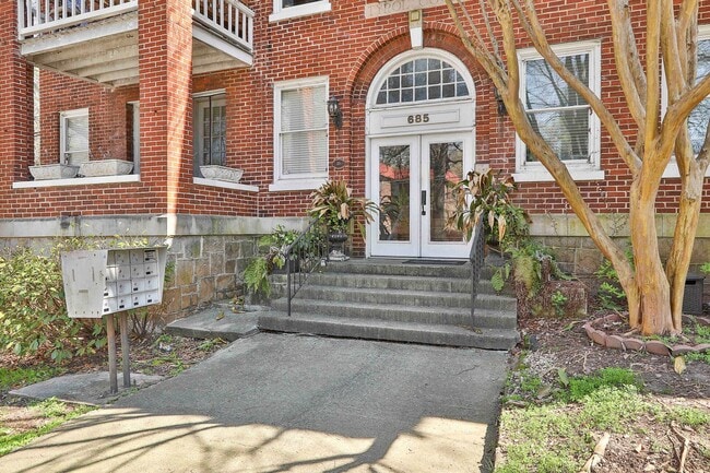 Building Photo - 685 Argonne Ave NE Unit 685 Argonne Avenue #14