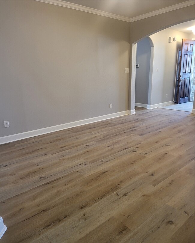 Photo - 606 Admiral Bay Ln