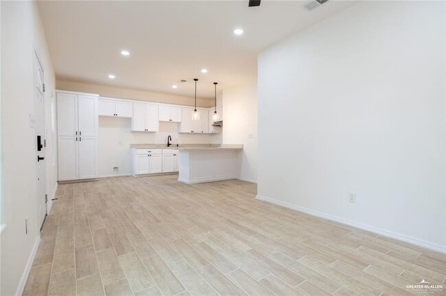 Photo - 22 S San Pedro St