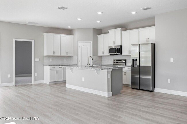 Photo - 495 Harrison St SW