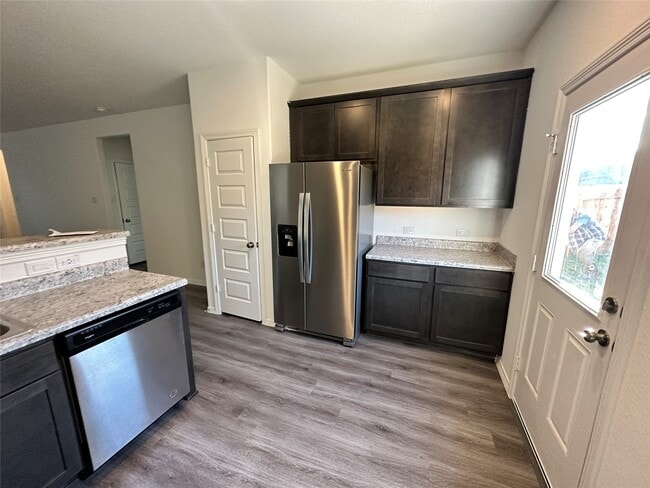 Photo - 16492 Moss Ln