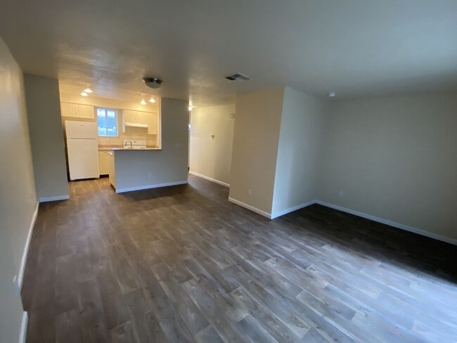 Riverwood Apartments