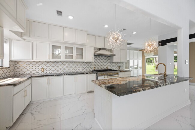 Photo - 5230 Meadow Forest Ln