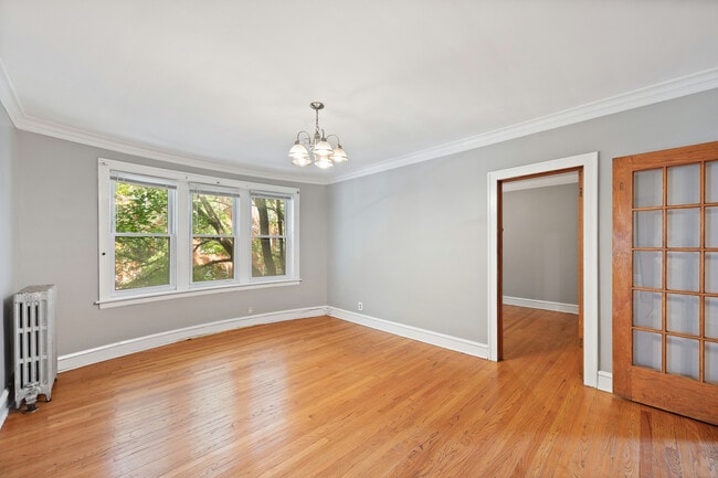Photo - 5256 W Wolfram St Unit 2