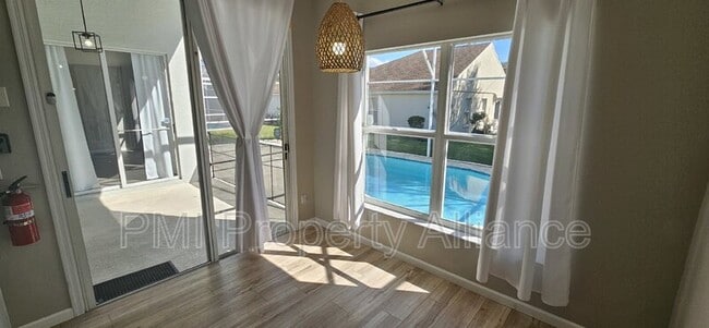 Photo - 4902 Monarch Ln