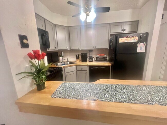 Photo - 101 S Raleigh Ave Unit 206