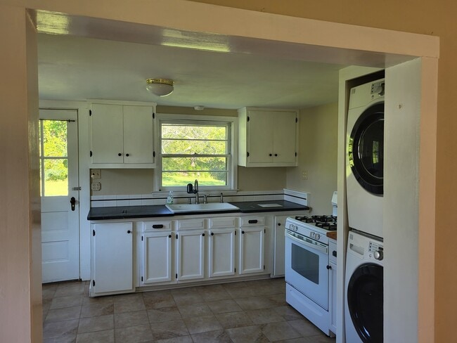 Photo - 5294 Alberene Rd