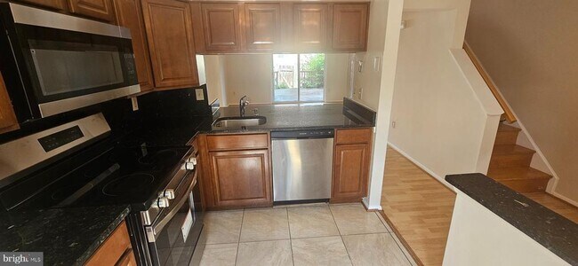 Photo - 23 Cross Ridge Ct