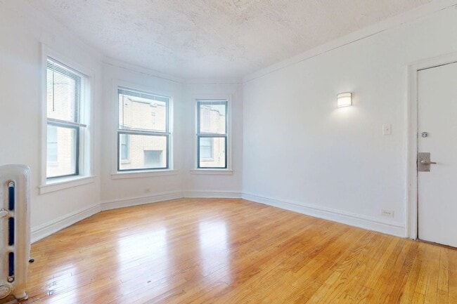 5415 S. Woodlawn Avenue