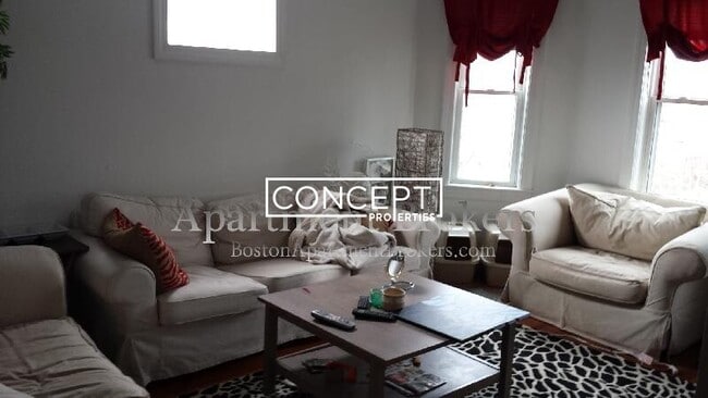 Building Photo - 26 Union St