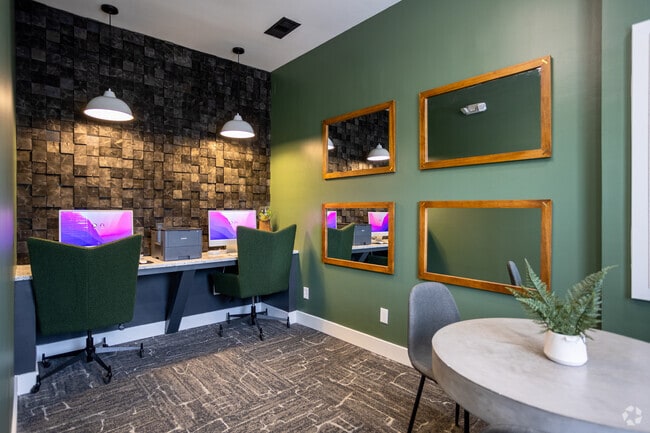 Centro de negocios en el complejo - Arrive Odenton North & South