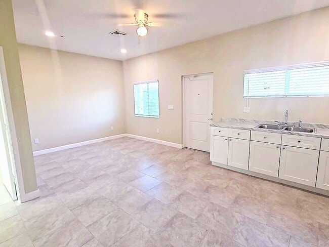 Photo - 4955 Serafica Dr