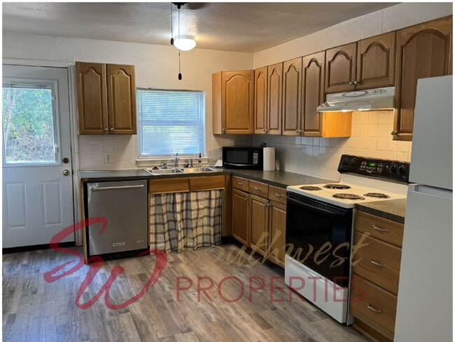 Photo - Charming 3 Bed, 1 Bath Home