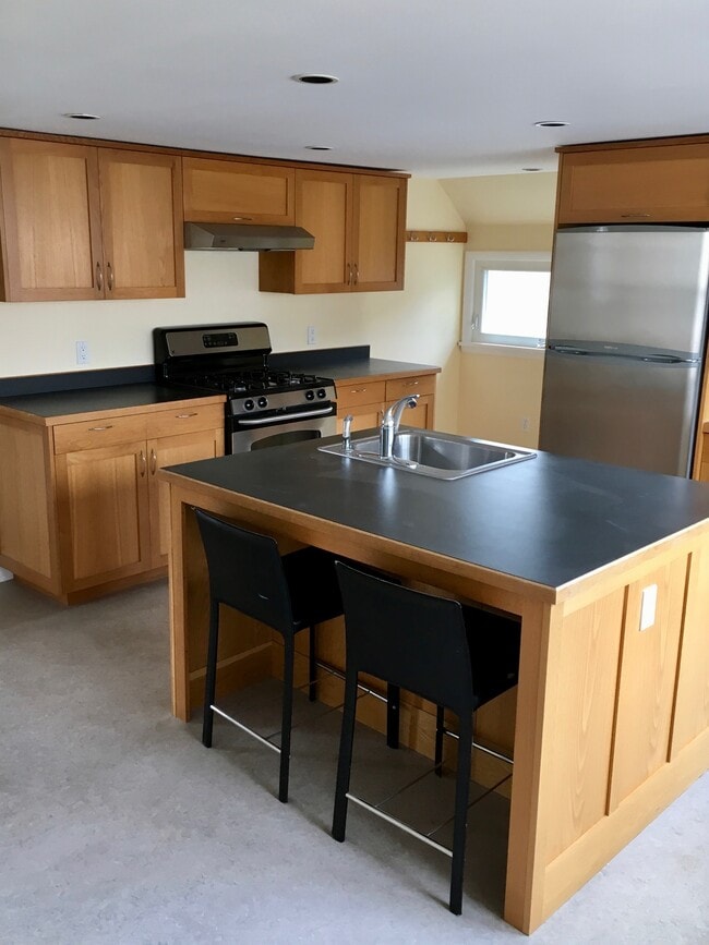 Gas stove - 26 Grove St