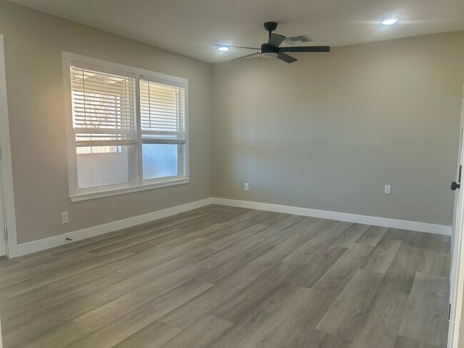 73876 Sunnyslope Dr Unidad B