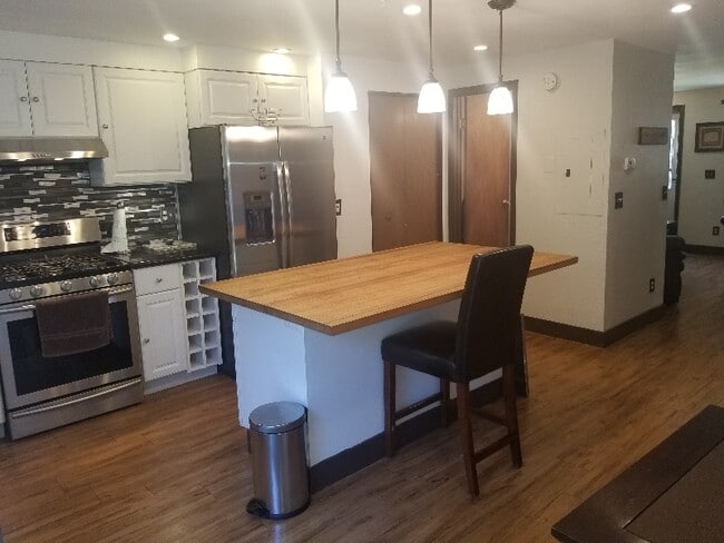 Photo - 3107 Riverside Dr