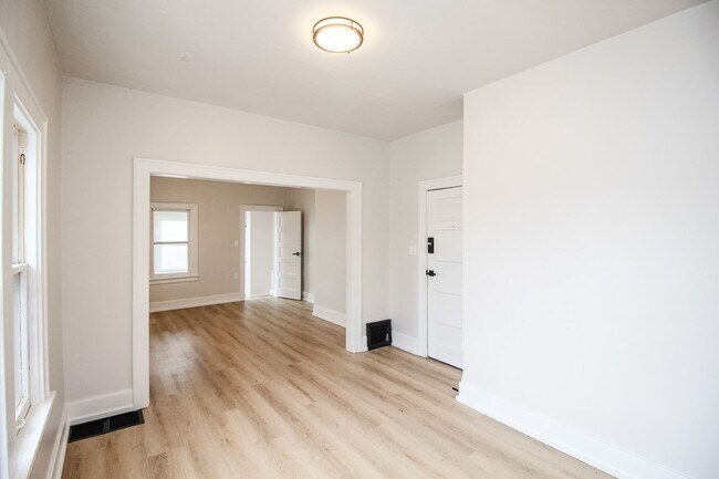 Photo - The Whitney Apartments