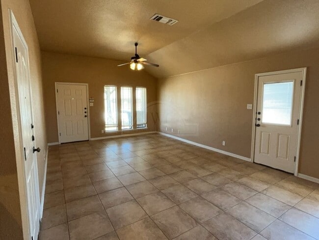 Photo - 5702 Aquarius Dr